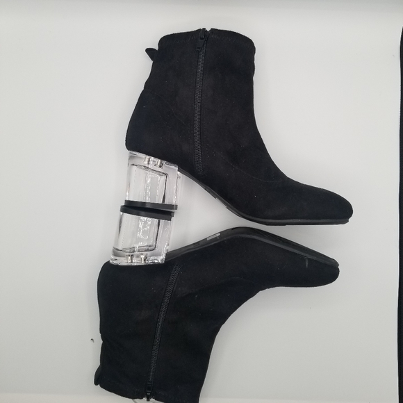 BAR III NWOT Faux Suede Clear Block Heel Side Zip Bootie - Picture 7 of 7